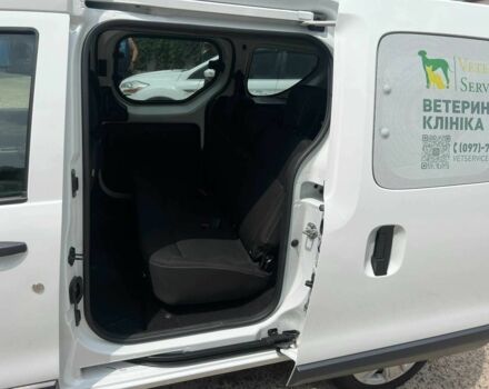 Белый Рено Dokker, объемом двигателя 1.6 л и пробегом 79 тыс. км за 12500 $, фото 15 на Automoto.ua