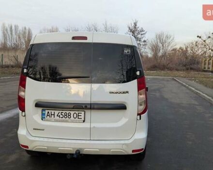Белый Рено Dokker, объемом двигателя 1.6 л и пробегом 52 тыс. км за 13999 $, фото 18 на Automoto.ua