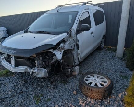 Белый Рено Dokker, объемом двигателя 1.6 л и пробегом 250 тыс. км за 2650 $, фото 3 на Automoto.ua