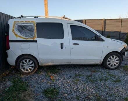 Белый Рено Dokker, объемом двигателя 1.6 л и пробегом 250 тыс. км за 2650 $, фото 2 на Automoto.ua