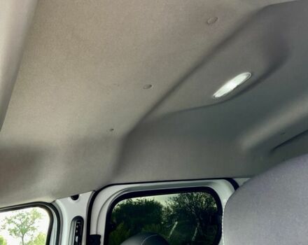 Білий Рено Dokker, об'ємом двигуна 1.5 л та пробігом 300 тис. км за 9500 $, фото 15 на Automoto.ua