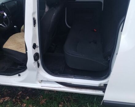 Белый Рено Dokker, объемом двигателя 1.6 л и пробегом 310 тыс. км за 4999 $, фото 3 на Automoto.ua