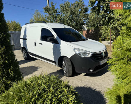 Белый Рено Dokker, объемом двигателя 1.46 л и пробегом 249 тыс. км за 7700 $, фото 1 на Automoto.ua