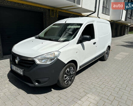 Белый Рено Dokker, объемом двигателя 1.5 л и пробегом 312 тыс. км за 4900 $, фото 1 на Automoto.ua