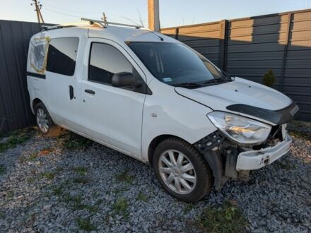 Белый Рено Dokker, объемом двигателя 1.6 л и пробегом 250 тыс. км за 2650 $, фото 1 на Automoto.ua