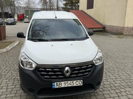 Белый Рено Dokker, объемом двигателя 1.5 л и пробегом 261 тыс. км за 6500 $, фото 1 на Automoto.ua