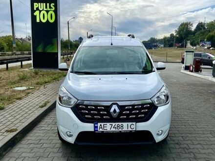 Білий Рено Dokker, об'ємом двигуна 1.5 л та пробігом 300 тис. км за 9500 $, фото 1 на Automoto.ua