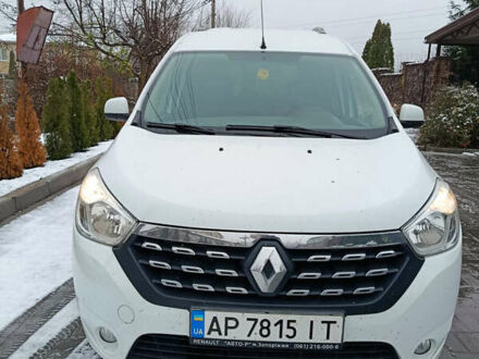 Білий Рено Dokker, об'ємом двигуна 1.46 л та пробігом 206 тис. км за 10000 $, фото 1 на Automoto.ua