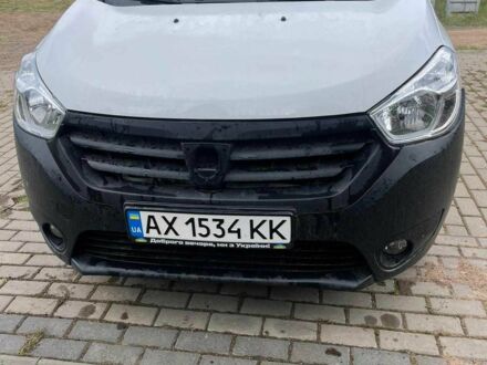 Рено Dokker 2019 у Харкові на Automoto.ua Білий Рено Dokker, об'ємом двигуна 1.5 л та пробігом 105 тис. км за 9800 $, фото 1 на Automoto.ua