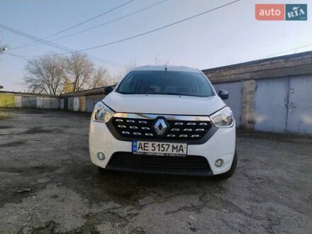 Білий Рено Dokker, об'ємом двигуна 1.6 л та пробігом 80 тис. км за 11000 $, фото 1 на Automoto.ua