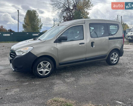 Бежевый Рено Dokker, объемом двигателя 1.46 л и пробегом 130 тыс. км за 8500 $, фото 11 на Automoto.ua