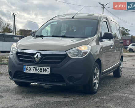 Бежевый Рено Dokker, объемом двигателя 1.46 л и пробегом 130 тыс. км за 8500 $, фото 1 на Automoto.ua