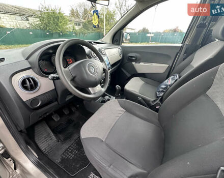 Бежевый Рено Dokker, объемом двигателя 1.46 л и пробегом 130 тыс. км за 8500 $, фото 27 на Automoto.ua