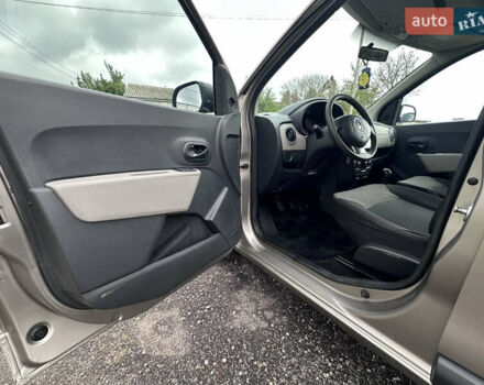 Бежевый Рено Dokker, объемом двигателя 1.46 л и пробегом 130 тыс. км за 8500 $, фото 26 на Automoto.ua