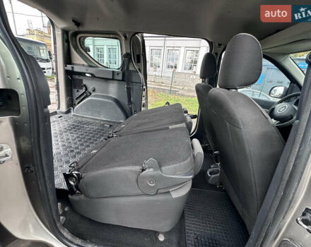 Бежевый Рено Dokker, объемом двигателя 1.46 л и пробегом 130 тыс. км за 8500 $, фото 20 на Automoto.ua