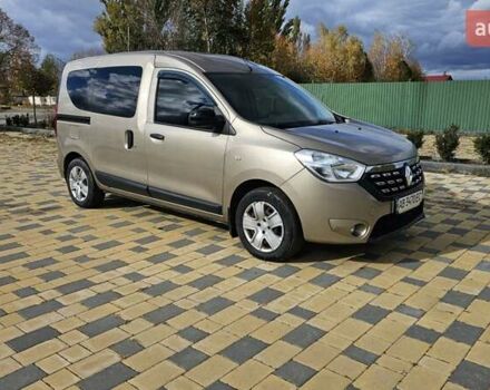 Рено Dokker 2019 в Виннице на Automoto.ua Бежевый Рено Dokker, объемом двигателя 1.46 л и пробегом 117 тыс. км за 10500 $, фото 8 на Automoto.ua