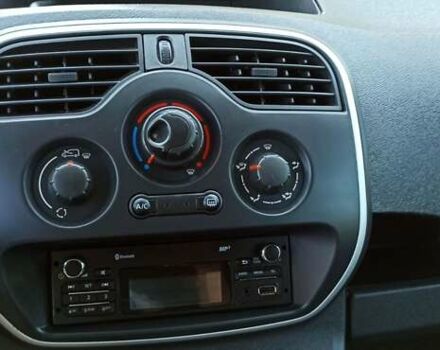 Черный Рено Dokker, объемом двигателя 1.46 л и пробегом 255 тыс. км за 10200 $, фото 10 на Automoto.ua