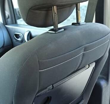 Черный Рено Dokker, объемом двигателя 1.46 л и пробегом 255 тыс. км за 10200 $, фото 18 на Automoto.ua