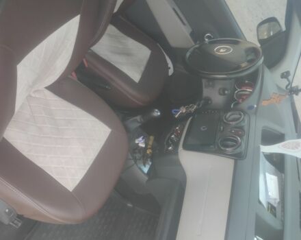 Коричневый Рено Dokker, объемом двигателя 1.5 л и пробегом 275 тыс. км за 8300 $, фото 6 на Automoto.ua