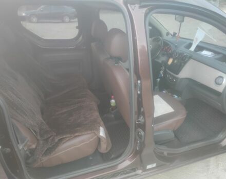 Коричневый Рено Dokker, объемом двигателя 1.5 л и пробегом 275 тыс. км за 8300 $, фото 4 на Automoto.ua