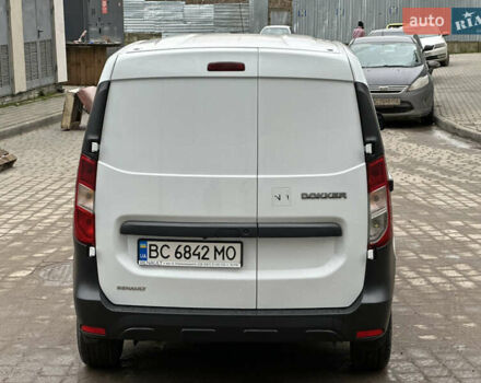 Рено Dokker, объемом двигателя 0 л и пробегом 159 тыс. км за 10300 $, фото 5 на Automoto.ua