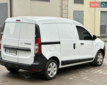 Рено Dokker, объемом двигателя 0 л и пробегом 159 тыс. км за 10300 $, фото 6 на Automoto.ua