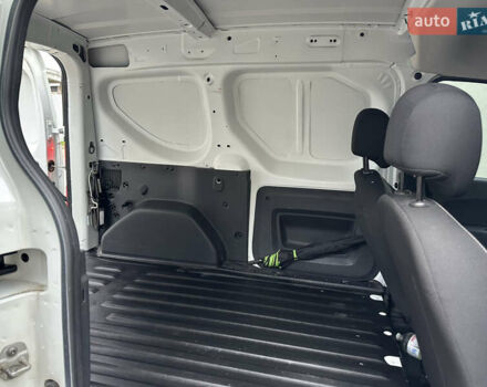 Рено Dokker, объемом двигателя 0 л и пробегом 159 тыс. км за 10300 $, фото 17 на Automoto.ua