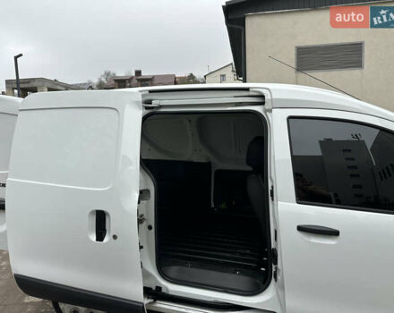 Рено Dokker, объемом двигателя 0 л и пробегом 159 тыс. км за 10300 $, фото 16 на Automoto.ua