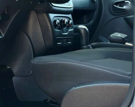 Рено Dokker, объемом двигателя 1.5 л и пробегом 268 тыс. км за 9900 $, фото 13 на Automoto.ua