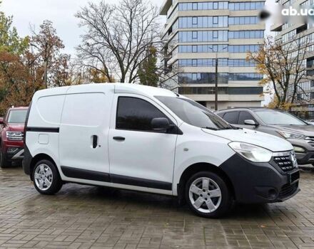 Рено Dokker, объемом двигателя 0 л и пробегом 136 тыс. км за 9200 $, фото 4 на Automoto.ua