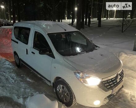 Рено Dokker, об'ємом двигуна 1.5 л та пробігом 92 тис. км за 12500 $, фото 8 на Automoto.ua