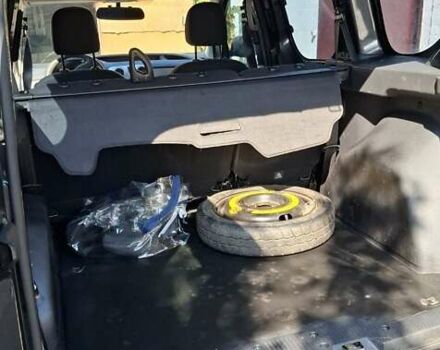 Сірий Рено Dokker, об'ємом двигуна 1.6 л та пробігом 178 тис. км за 7500 $, фото 8 на Automoto.ua