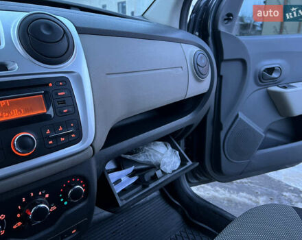 Серый Рено Dokker, объемом двигателя 1.46 л и пробегом 130 тыс. км за 8500 $, фото 26 на Automoto.ua