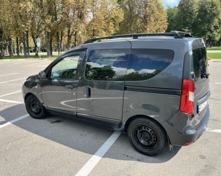 Серый Рено Dokker, объемом двигателя 1.5 л и пробегом 273 тыс. км за 7500 $, фото 2 на Automoto.ua
