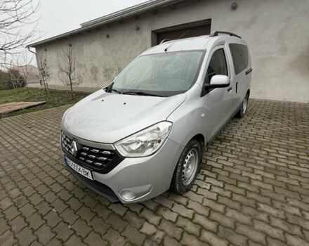 Серый Рено Dokker, объемом двигателя 1.5 л и пробегом 139 тыс. км за 9500 $, фото 1 на Automoto.ua