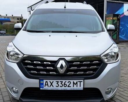 Сірий Рено Dokker, об'ємом двигуна 1.5 л та пробігом 40 тис. км за 12900 $, фото 2 на Automoto.ua