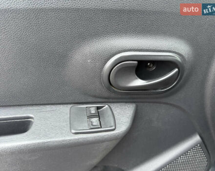 Серый Рено Dokker, объемом двигателя 1.5 л и пробегом 220 тыс. км за 7200 $, фото 14 на Automoto.ua