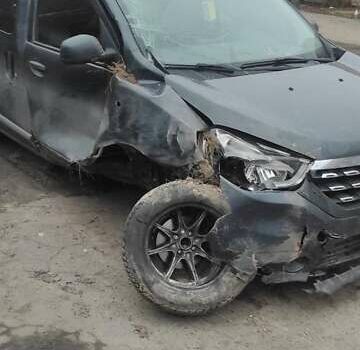 Сірий Рено Dokker, об'ємом двигуна 1.5 л та пробігом 267 тис. км за 4000 $, фото 3 на Automoto.ua