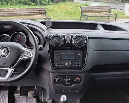Сірий Рено Dokker, об'ємом двигуна 1.5 л та пробігом 40 тис. км за 12900 $, фото 28 на Automoto.ua