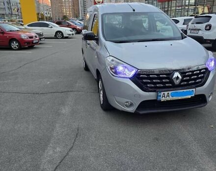 Серый Рено Dokker, объемом двигателя 1.6 л и пробегом 149 тыс. км за 9700 $, фото 3 на Automoto.ua