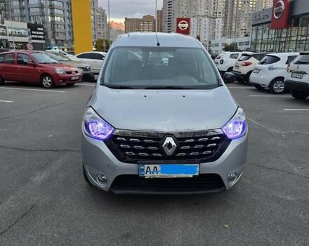 Серый Рено Dokker, объемом двигателя 1.6 л и пробегом 149 тыс. км за 9700 $, фото 1 на Automoto.ua