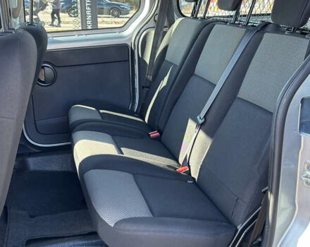 Серый Рено Dokker, объемом двигателя 0 л и пробегом 17 тыс. км за 15500 $, фото 9 на Automoto.ua