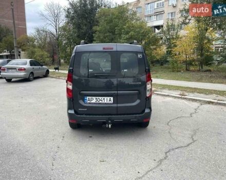 Сірий Рено Dokker, об'ємом двигуна 1.5 л та пробігом 85 тис. км за 13500 $, фото 3 на Automoto.ua
