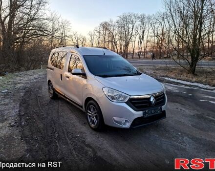Сірий Рено Dokker, об'ємом двигуна 1.5 л та пробігом 244 тис. км за 7500 $, фото 1 на Automoto.ua