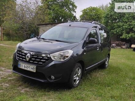 Рено Dokker 2017 у Верхнеднепровске на Automoto.ua Сірий Рено Dokker, об'ємом двигуна 1.5 л та пробігом 102 тис. км за 11000 $, фото 1 на Automoto.ua