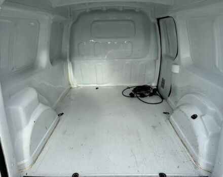 Білий Рено Інша, об'ємом двигуна 2.45 л та пробігом 83 тис. км за 10900 $, фото 21 на Automoto.ua