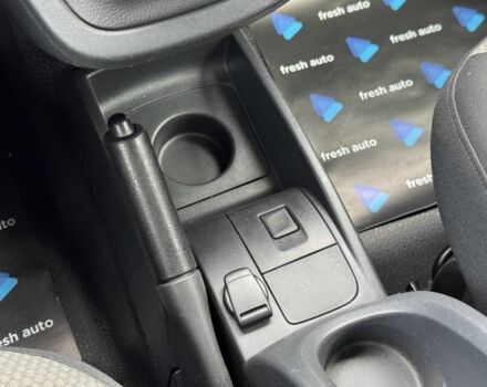 Білий Рено Інша, об'ємом двигуна 2.45 л та пробігом 83 тис. км за 10900 $, фото 20 на Automoto.ua