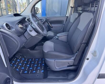 Білий Рено Інша, об'ємом двигуна 2.45 л та пробігом 39 тис. км за 9900 $, фото 21 на Automoto.ua