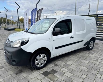 Білий Рено Інша, об'ємом двигуна 2.45 л та пробігом 83 тис. км за 10900 $, фото 8 на Automoto.ua