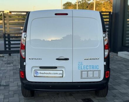 Білий Рено Інша, об'ємом двигуна 2.45 л та пробігом 27 тис. км за 11999 $, фото 11 на Automoto.ua